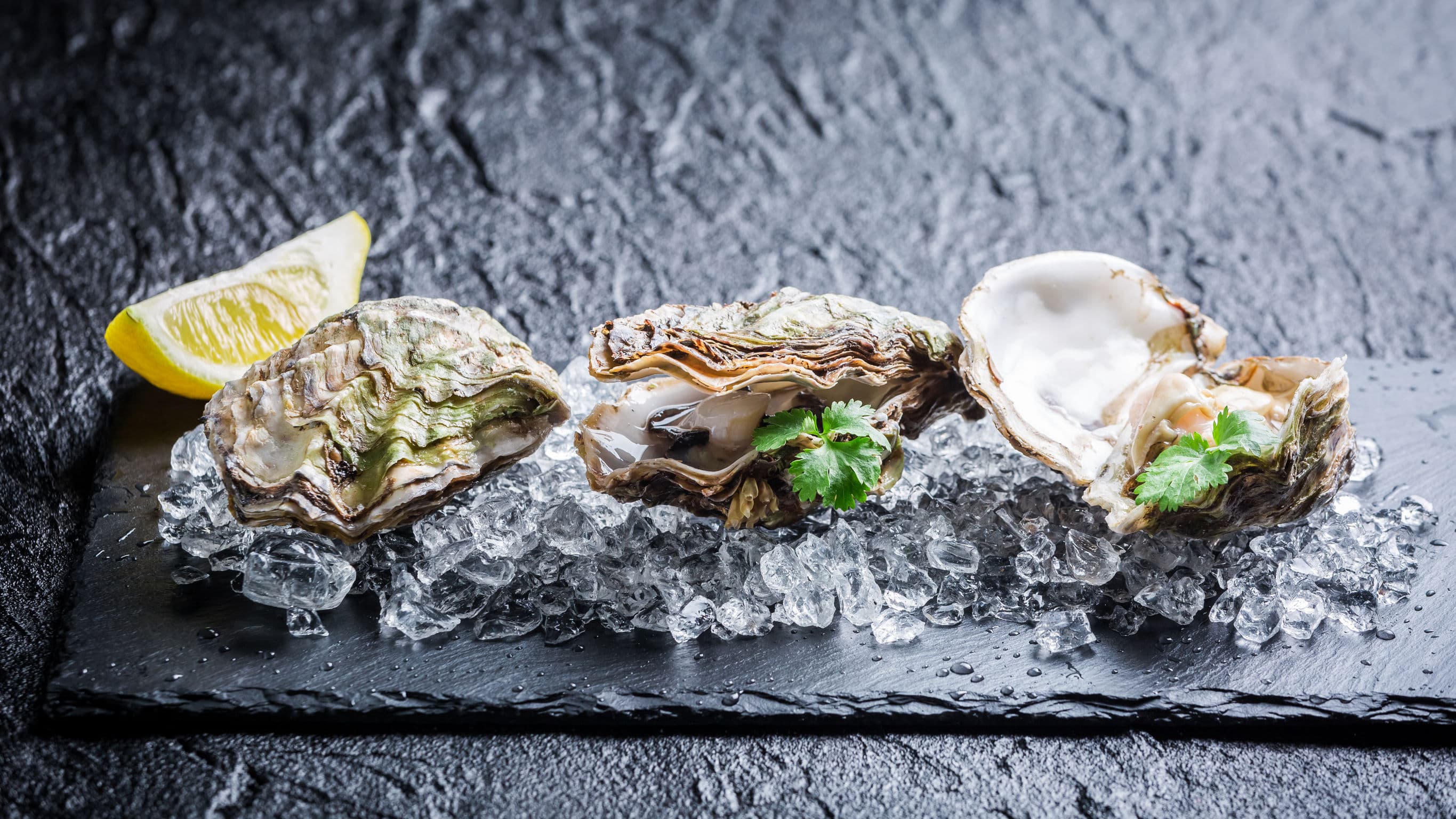 Raw Oyster Bars Are A Great Way To Entice Customers